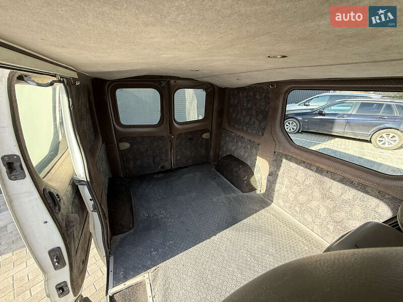 Минивэн Opel Vivaro 2007 в Кременце