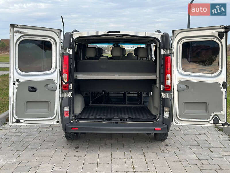 Минивэн Opel Vivaro 2014 в Ровно