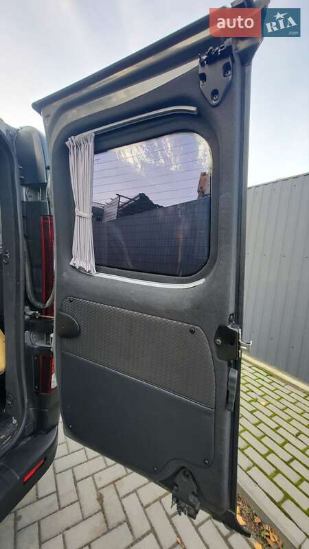 Минивэн Opel Vivaro 2016 в Киеве фото 33 Минивэн Opel Vivaro 2016 в Киеве