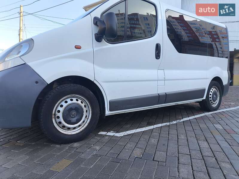 Минивэн Opel Vivaro 2006 в Виннице