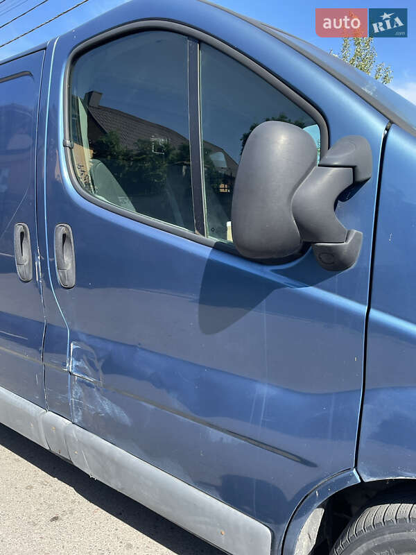 Грузовой фургон Opel Vivaro 2005 в Ровно фото 9 Грузовой фургон Opel Vivaro 2005 в Ровно