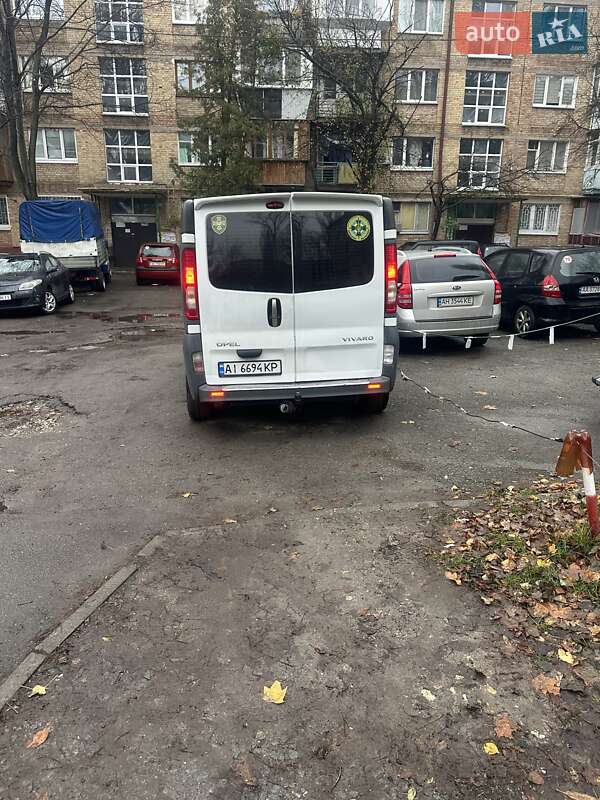 Минивэн Opel Vivaro 2008 в Киеве фото 4 Минивэн Opel Vivaro 2008 в Киеве