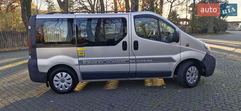 Минивэн Opel Vivaro 2003 в Львове