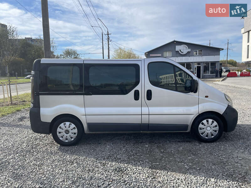 Минивэн Opel Vivaro 2005 в Львове фото 8 Минивэн Opel Vivaro 2005 в Львове