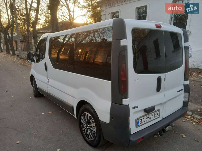Минивэн Opel Vivaro 2006 в Кропивницком