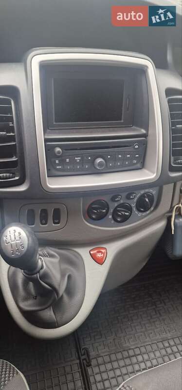 Минивэн Opel Vivaro 2013 в Черновцах фото 2 Минивэн Opel Vivaro 2013 в Черновцах