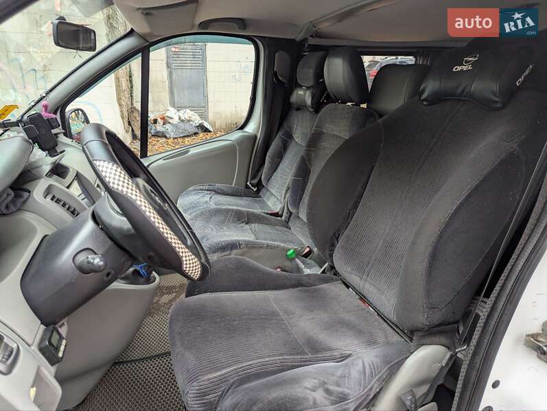Минивэн Opel Vivaro 2010 в Киеве фото 10 Минивэн Opel Vivaro 2010 в Киеве