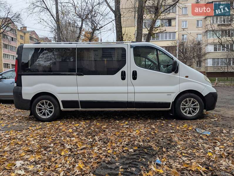 Минивэн Opel Vivaro 2010 в Киеве фото Минивэн Opel Vivaro 2010 в Киеве