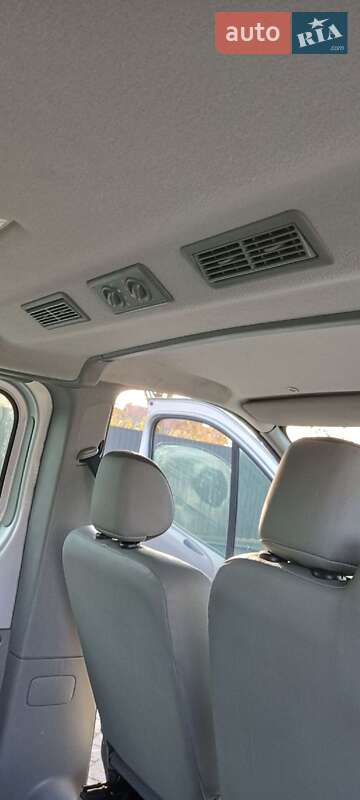 Минивэн Opel Vivaro 2013 в Бартатовом