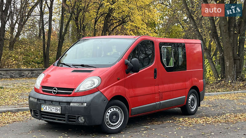 Opel Vivaro 2005