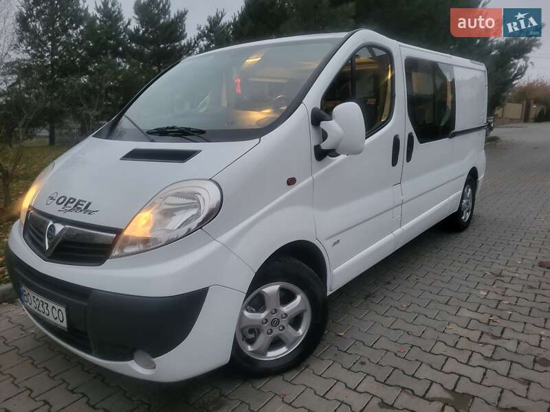 Минивэн Opel Vivaro 2012 в Хмельницком