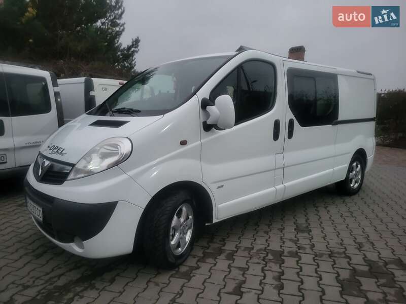 Минивэн Opel Vivaro 2012 в Хмельницком