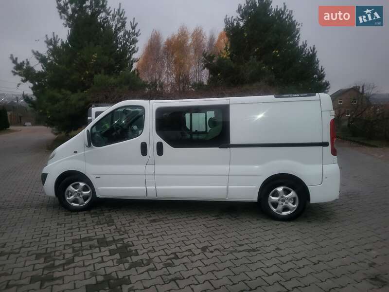 Минивэн Opel Vivaro 2012 в Хмельницком