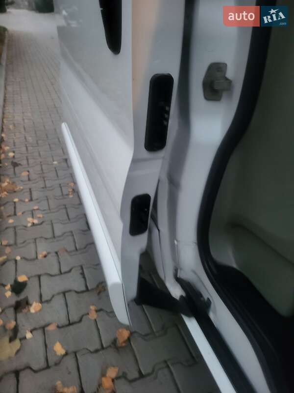 Минивэн Opel Vivaro 2012 в Хмельницком