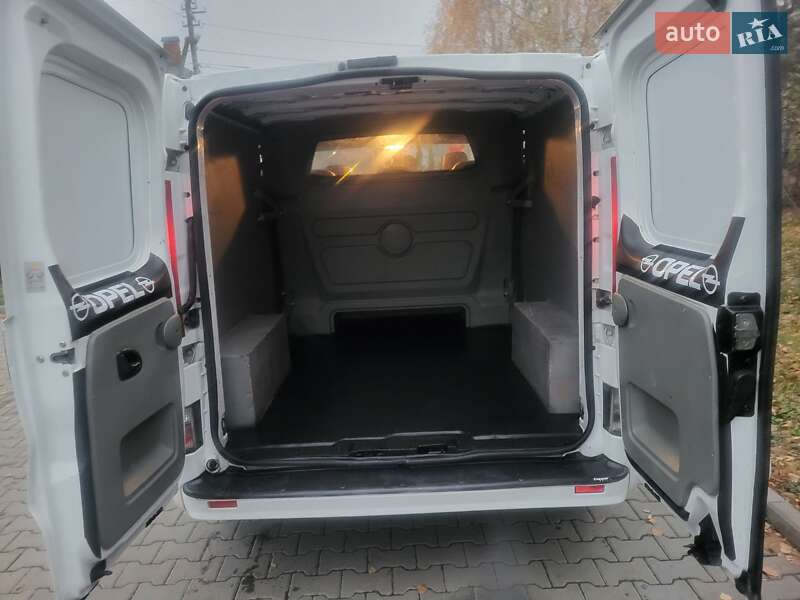 Минивэн Opel Vivaro 2012 в Хмельницком