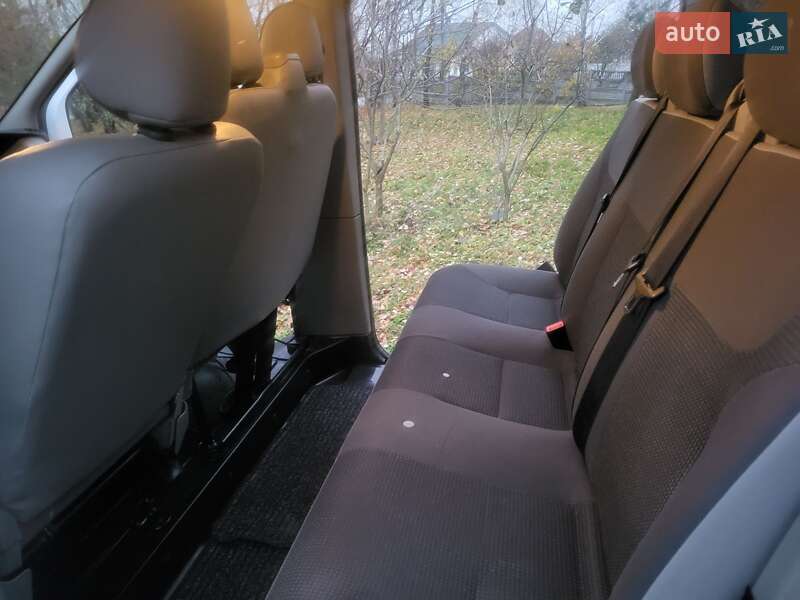 Минивэн Opel Vivaro 2012 в Хмельницком