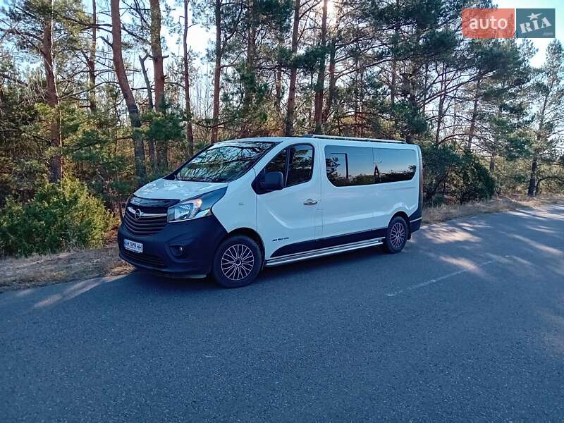 Минивэн Opel Vivaro 2018 в Познани фото 7 Минивэн Opel Vivaro 2018 в Познани