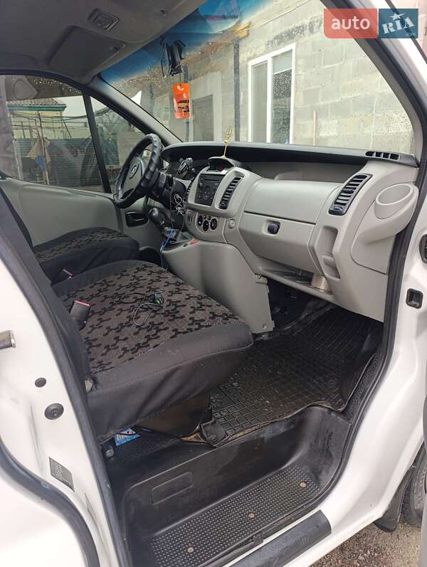 Минивэн Opel Vivaro 2005 в Кременчуге фото 3 Минивэн Opel Vivaro 2005 в Кременчуге