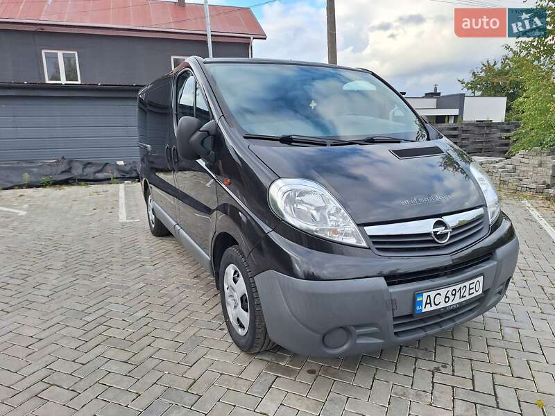 Мінівен Opel Vivaro 2010 в Києві
