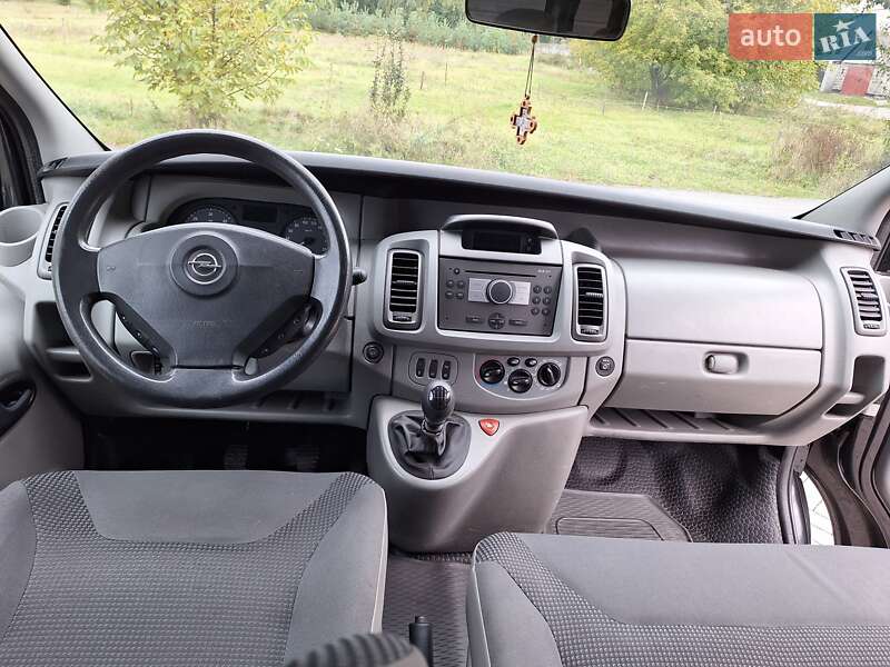 Мінівен Opel Vivaro 2010 в Києві