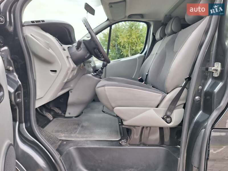 Мінівен Opel Vivaro 2010 в Києві