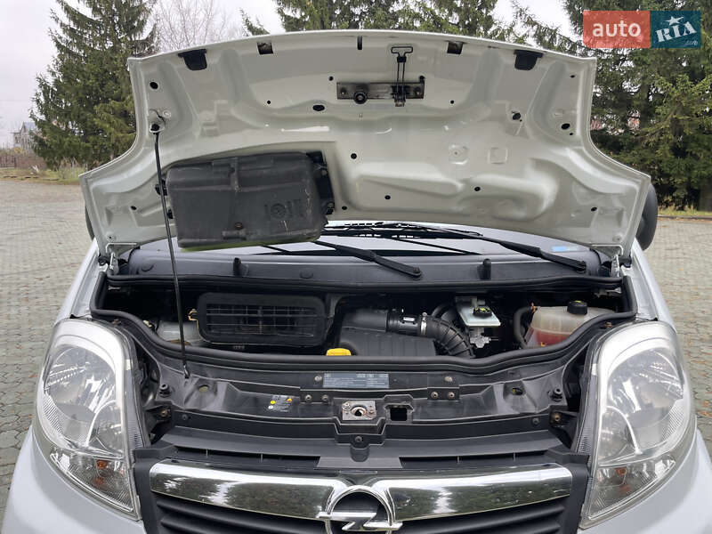 Минивэн Opel Vivaro 2012 в Дубно фото 62 Минивэн Opel Vivaro 2012 в Дубно
