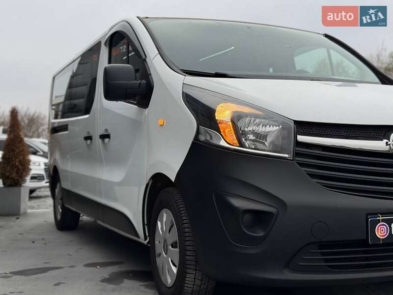 Мінівен Opel Vivaro 2018 в Рівному