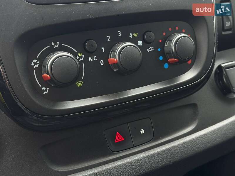 Мінівен Opel Vivaro 2018 в Рівному