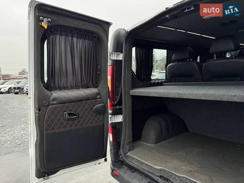 Мінівен Opel Vivaro 2018 в Рівному