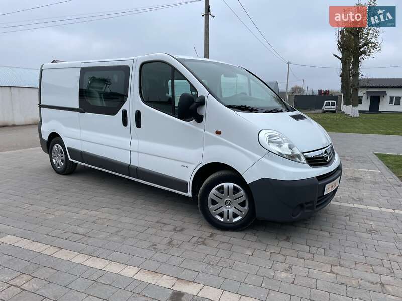 Opel Vivaro 2012