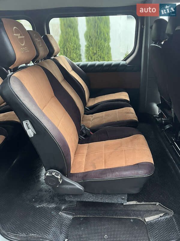 Минивэн Opel Vivaro 2006 в Турийске фото 10 Минивэн Opel Vivaro 2006 в Турийске