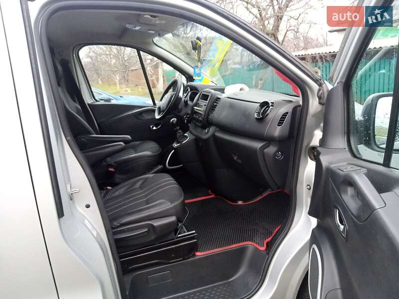 Минивэн Opel Vivaro 2016 в Киеве фото 11 Минивэн Opel Vivaro 2016 в Киеве