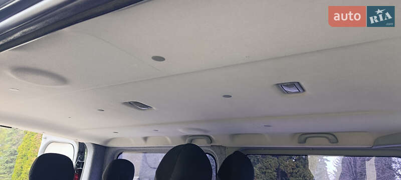 Минивэн Opel Vivaro 2008 в Желтых Водах фото 18 Минивэн Opel Vivaro 2008 в Желтых Водах