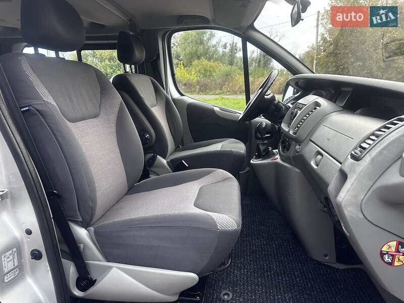 Минивэн Opel Vivaro 2006 в Дубно фото 45 Минивэн Opel Vivaro 2006 в Дубно