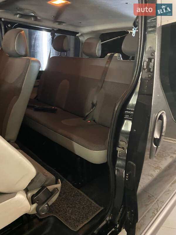 Минивэн Opel Vivaro 2014 в Киеве фото 14 Минивэн Opel Vivaro 2014 в Киеве