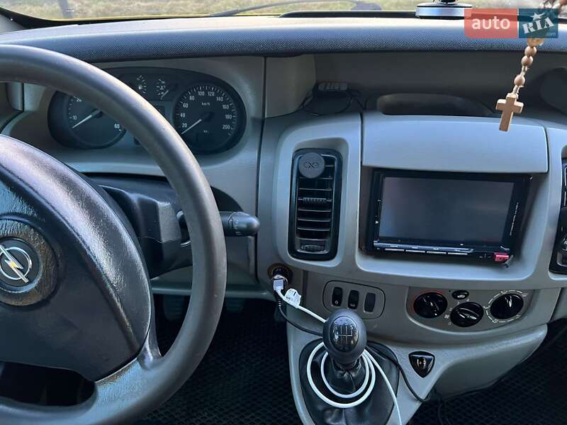 Минивэн Opel Vivaro 2004 в Самборе