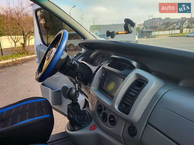 Минивэн Opel Vivaro 2004 в Хмельницком