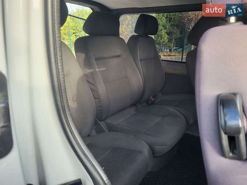 Минивэн Opel Vivaro 2004 в Хмельницком