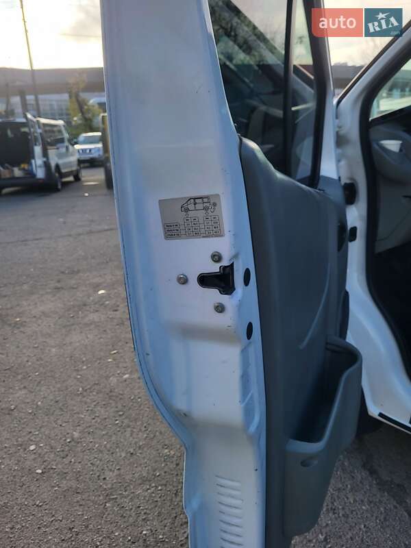 Минивэн Opel Vivaro 2004 в Хмельницком