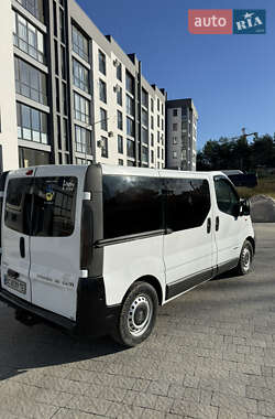 Мінівен Opel Vivaro 2005 в Новояворівську