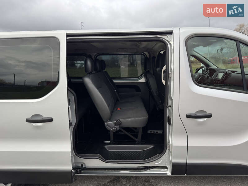 Минивэн Opel Vivaro 2016 в Киеве фото 32 Минивэн Opel Vivaro 2016 в Киеве