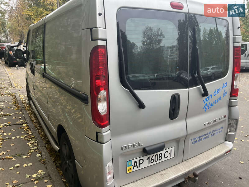 Мінівен Opel Vivaro 2007 в Запоріжжі