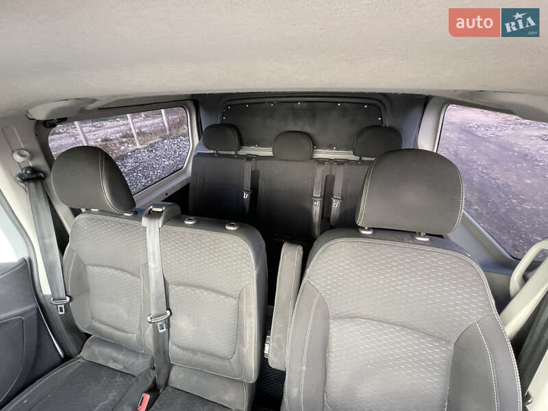 Мінівен Opel Vivaro 2016 в Івано-Франківську фото 27 Мінівен Opel Vivaro 2016 в Івано-Франківську