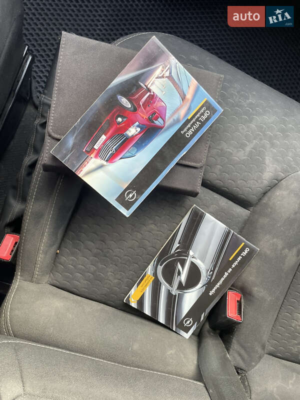 Мінівен Opel Vivaro 2016 в Івано-Франківську фото 30 Мінівен Opel Vivaro 2016 в Івано-Франківську