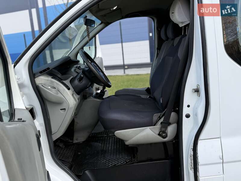 Минивэн Opel Vivaro 2006 в Львове фото 29 Минивэн Opel Vivaro 2006 в Львове