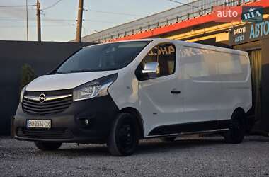 Вантажний фургон Opel Vivaro 2017 в Тернополі