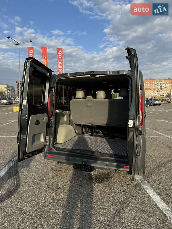 Минивэн Opel Vivaro 2012 в Черновцах фото 4 Минивэн Opel Vivaro 2012 в Черновцах