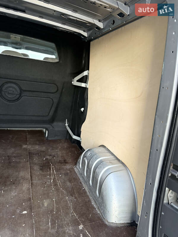 Минивэн Opel Vivaro 2013 в Ровно фото 28 Минивэн Opel Vivaro 2013 в Ровно
