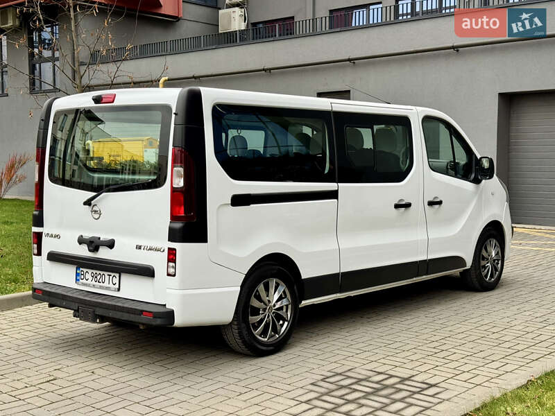 Минивэн Opel Vivaro 2015 в Львове