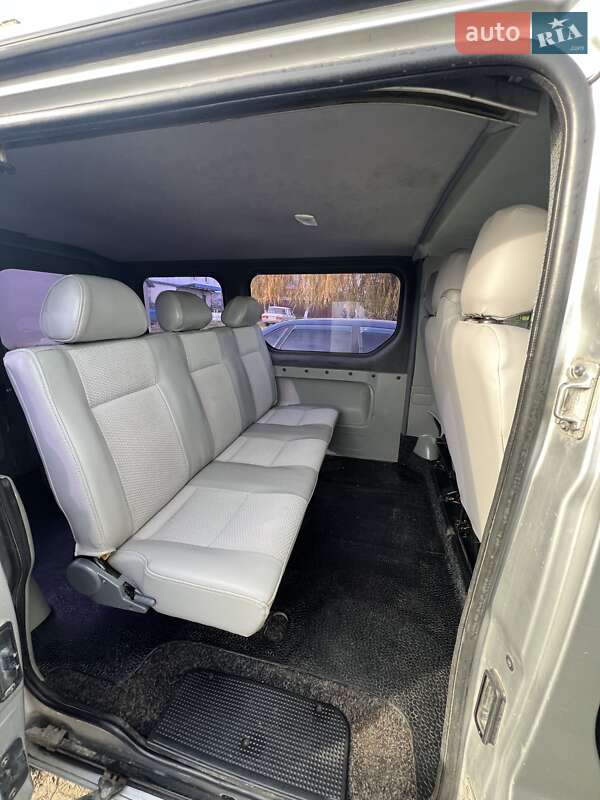 Мінівен Opel Vivaro 2011 в Чемерівцях